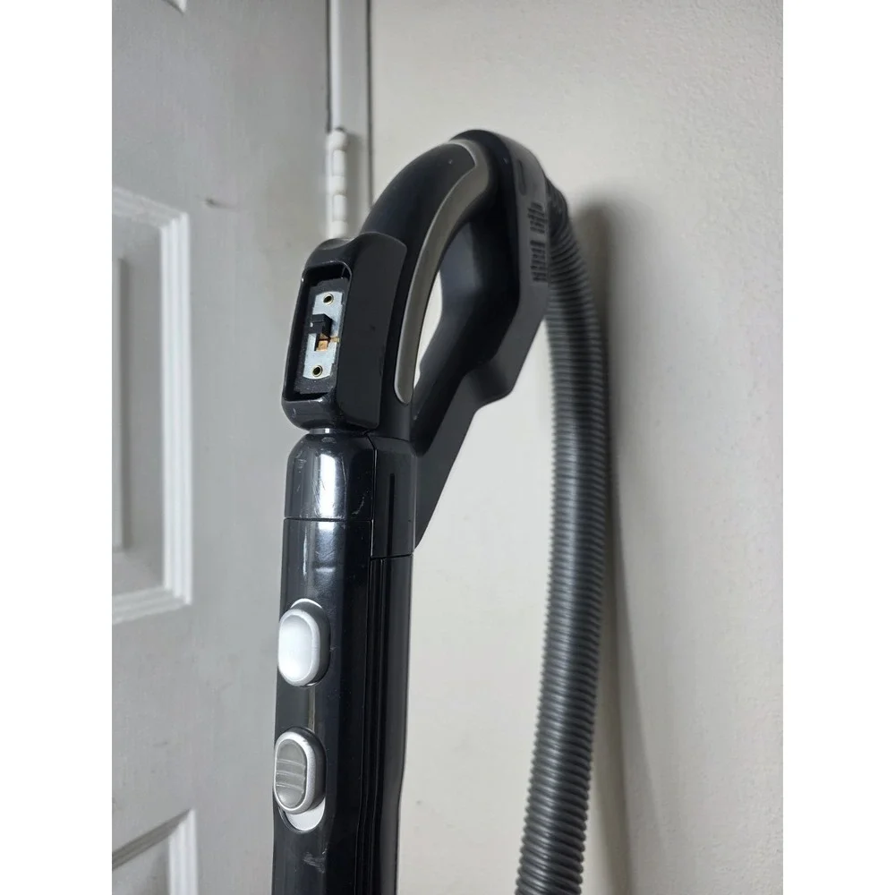 Electrolux Oxygen Cannister Vacuum With long Hose And Wide Brush!
